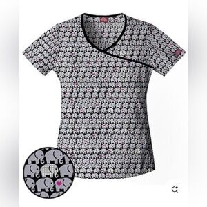 Dickies Mock Wrap Elephant In The Room Printed Scrub Top Women’s Size M Medical